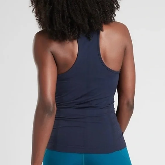 Athleta tank size medium. - Picture 10 of 12